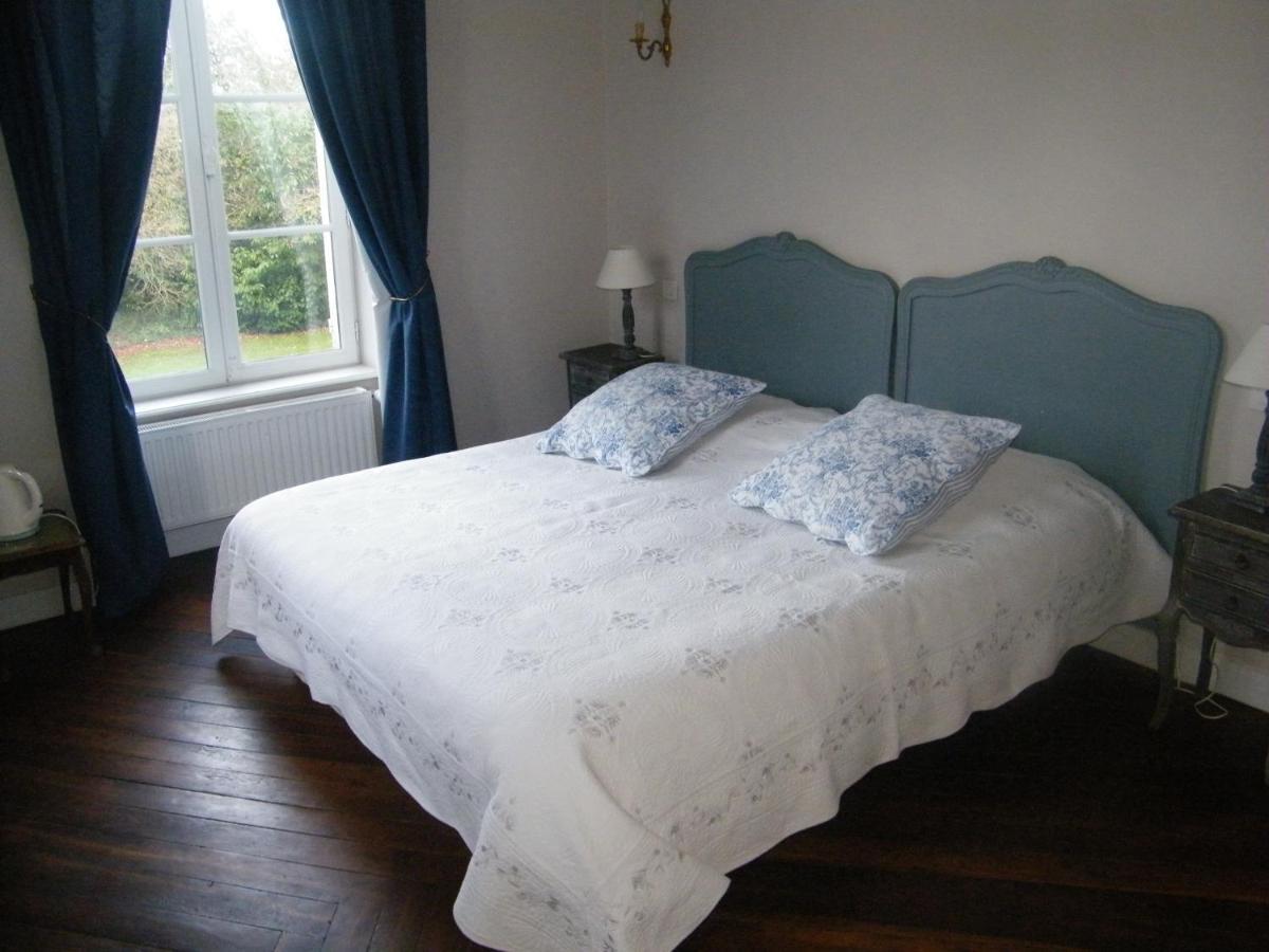 Chambres D'Hotes Chateau De Damigny Saint-Martin-des-Entrees Екстер'єр фото